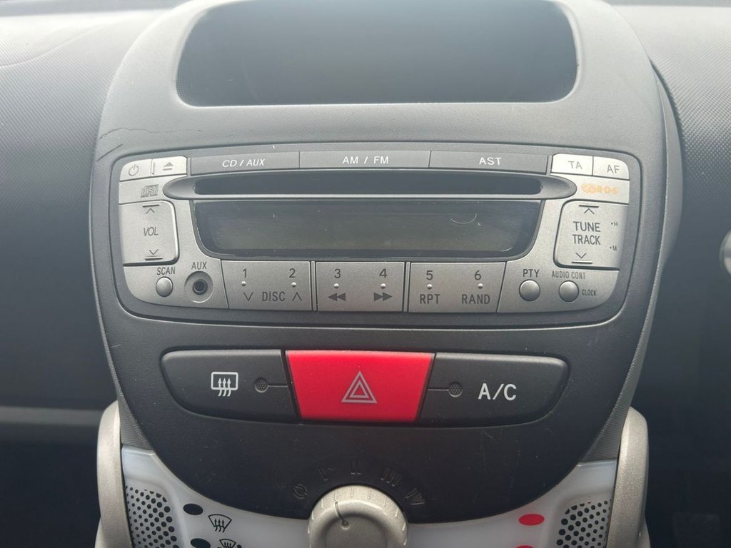 Used Toyota AYGO 2011 for sale - 76376246: Photo 19