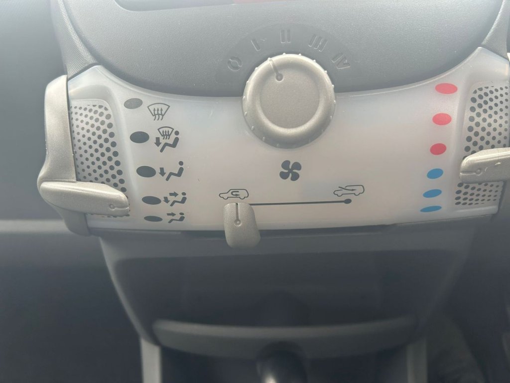 Used Toyota AYGO 2011 for sale - 76376246: Photo 21