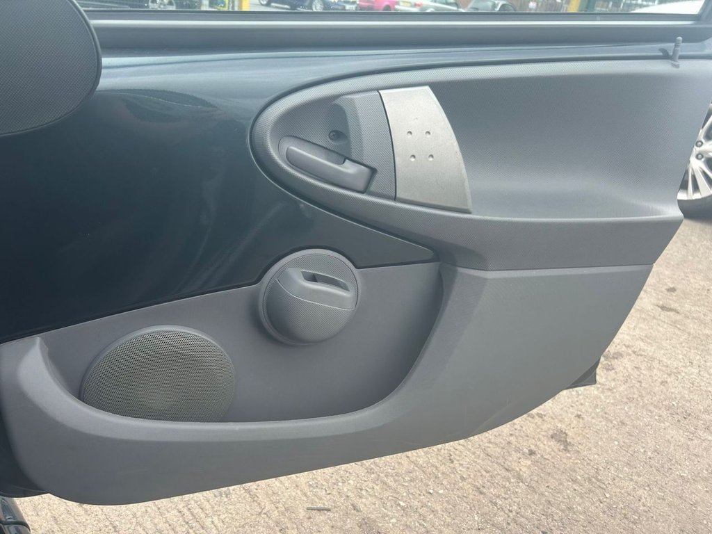 Used Toyota AYGO 2011 for sale - 76376246: Photo 22