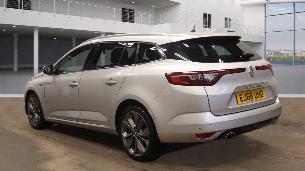 Used Renault Megane 2016 for sale - 77936870: Photo 4