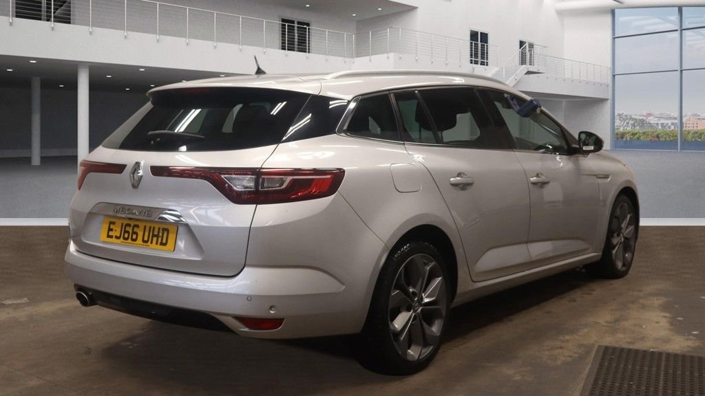 Used Renault Megane 2016 for sale - 77936870: Photo 5