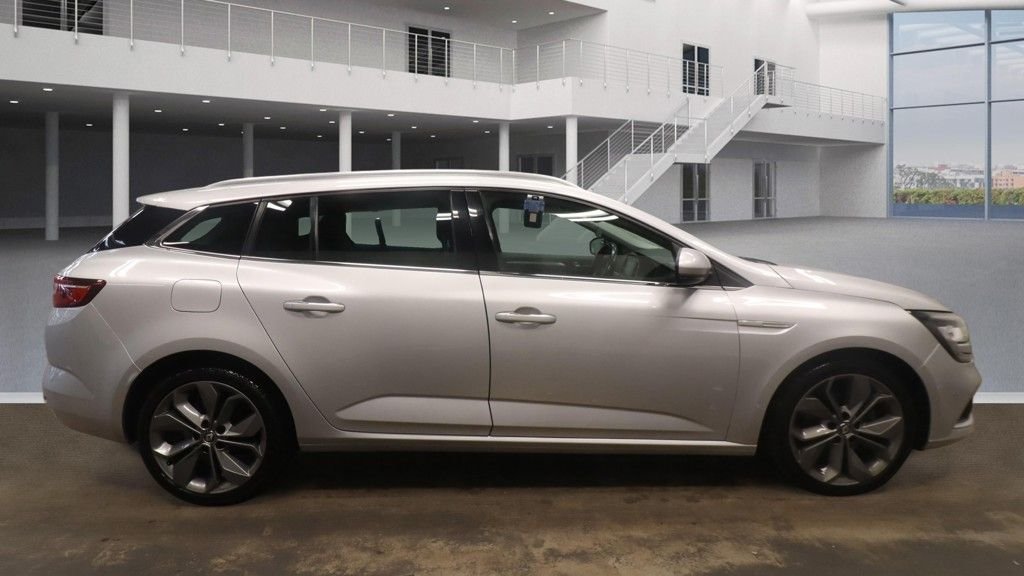 Used Renault Megane 2016 for sale - 77936870: Photo 6