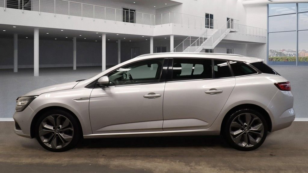 Used Renault Megane 2016 for sale - 77936870: Photo 7