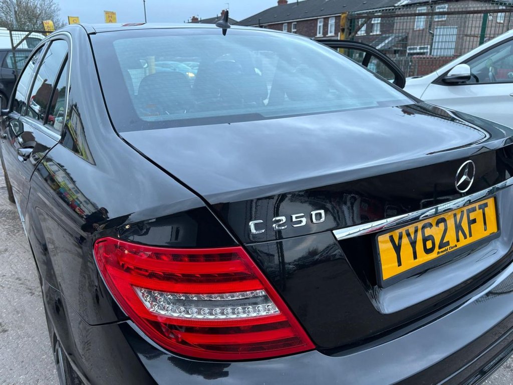 Used Mercedes-Benz C Class 2012 for sale - 77919889: Photo 12