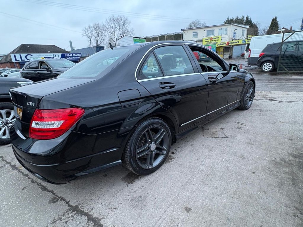 Used Mercedes-Benz C Class 2012 for sale - 77919889: Photo 14