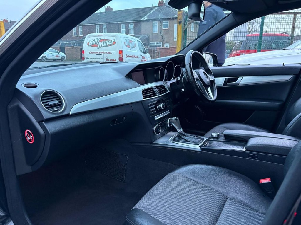 Used Mercedes-Benz C Class 2012 for sale - 77919889: Photo 5