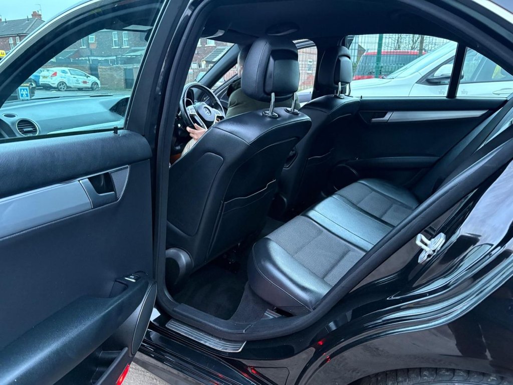 Used Mercedes-Benz C Class 2012 for sale - 77919889: Photo 6