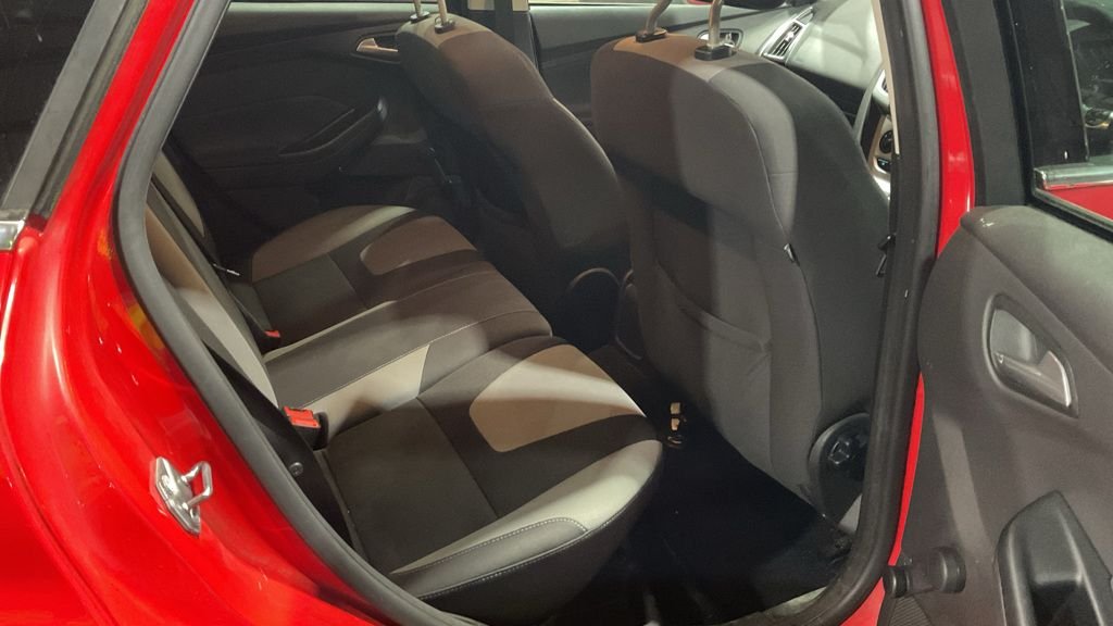 Used Ford Focus 2013 for sale - 77369955: Photo 8