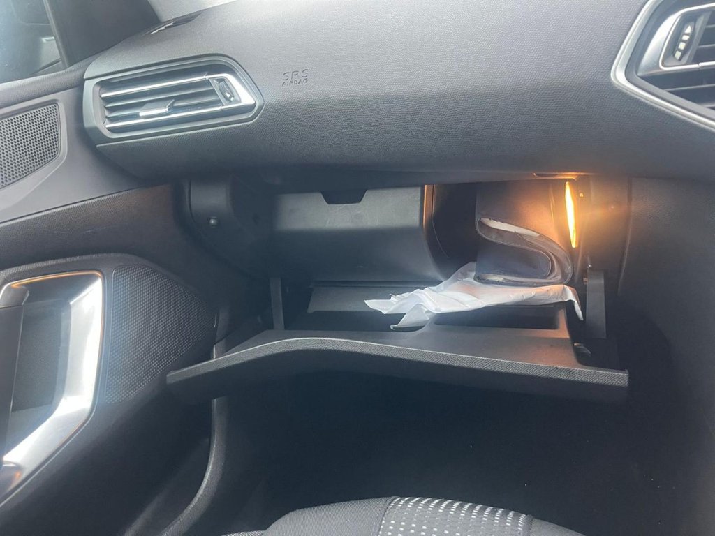 Used Peugeot 308 2015 for sale - 77236723: Photo 15