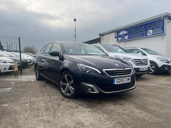 Used Peugeot 308 2015 for sale - 77236723: Photo