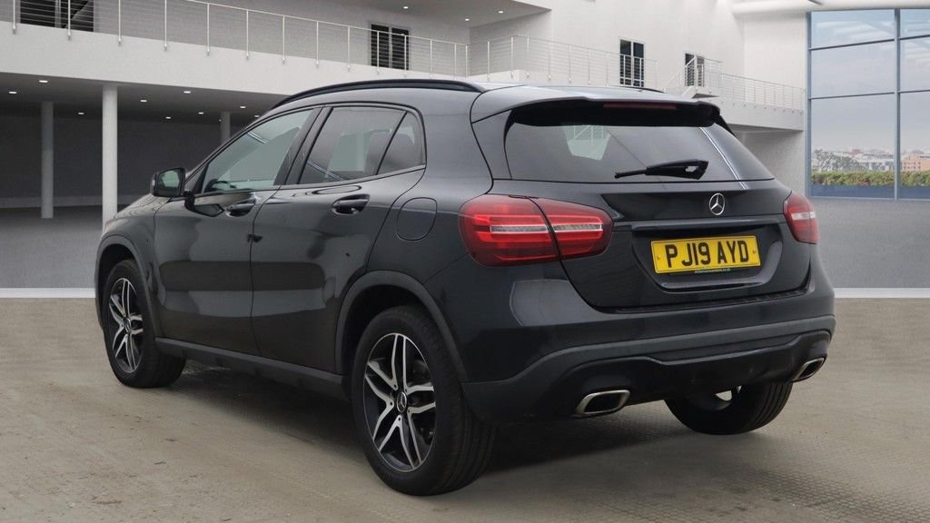 Used Mercedes-Benz GLA 2019 for sale - 77655239: Photo 3