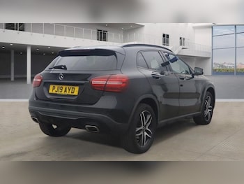 Used Mercedes-Benz GLA 2019 for sale - 77655239: Photo