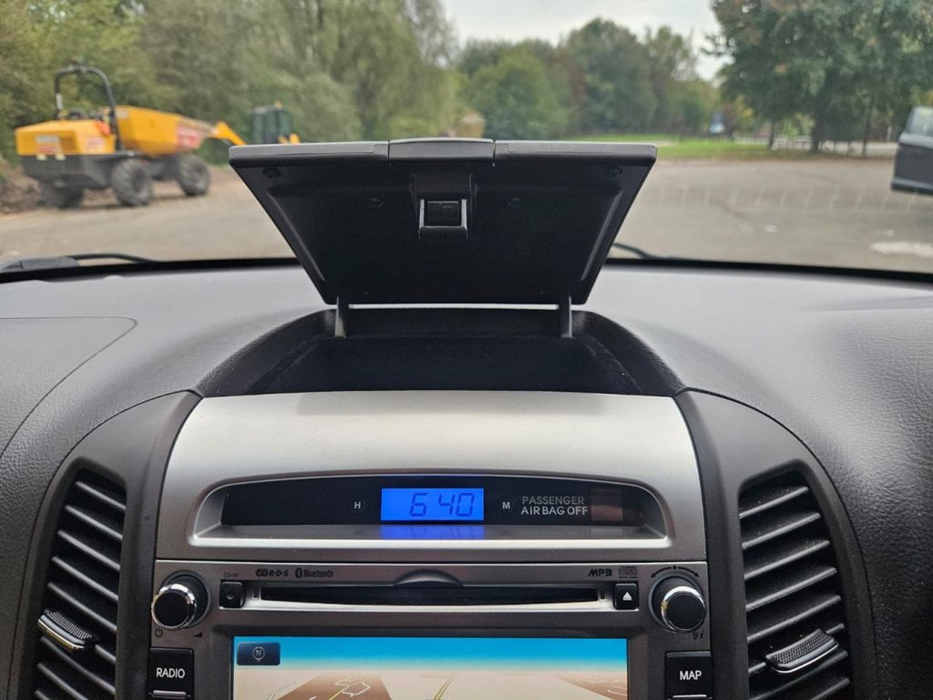 Used Hyundai Santa Fe 2012 for sale - 75929618: Photo 18