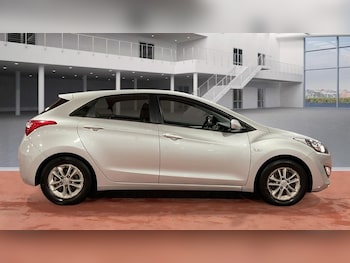 Used Hyundai i30 2013 for sale - 77053635: Photo