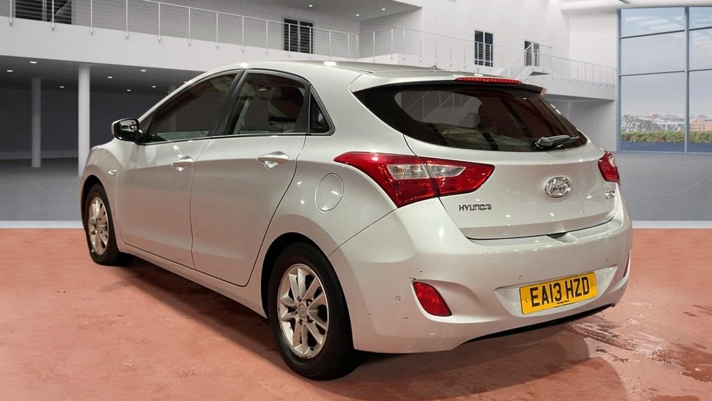 Used Hyundai i30 2013 for sale - 77053635: Photo 4