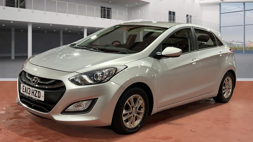 Used Hyundai i30 2013 for sale - 77053635: Photo 6
