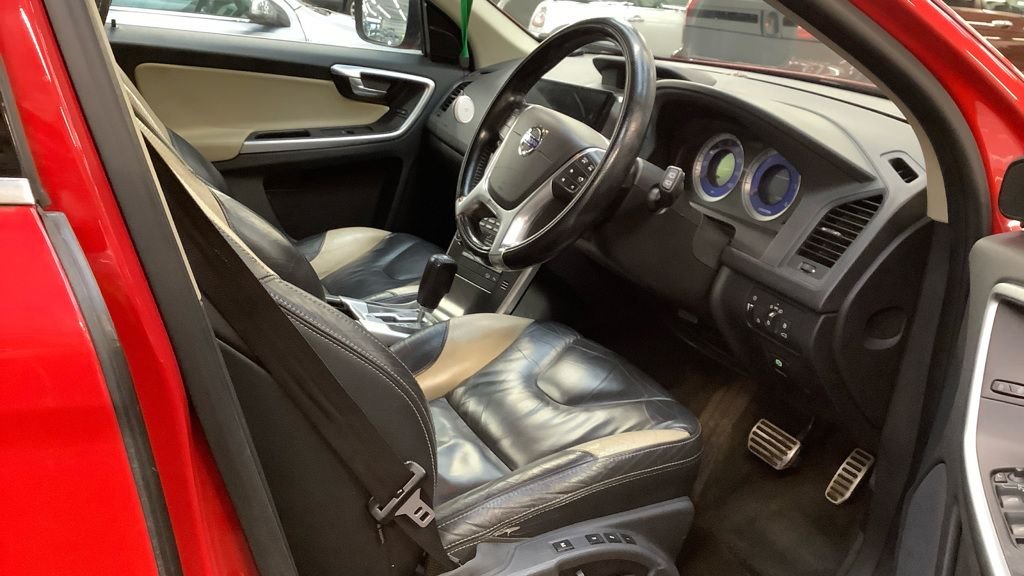 Used Volvo XC60 2010 for sale - 78180749: Photo 10