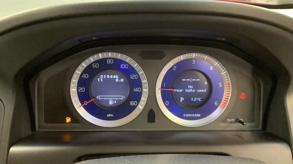 Used Volvo XC60 2010 for sale - 78180749: Photo 11