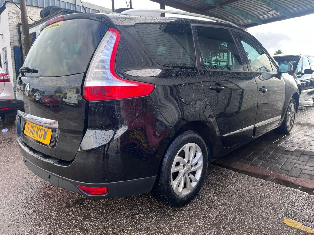 Used Renault Grand Scenic 2016 for sale - 77820901: Photo 10