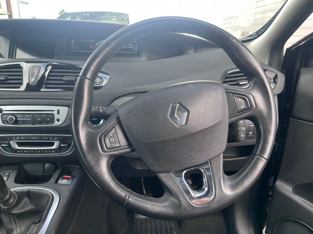 Used Renault Grand Scenic 2016 for sale - 77820901: Photo 16