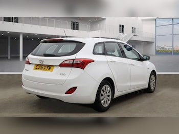 Used Hyundai i30 2015 for sale - 75777439: Photo