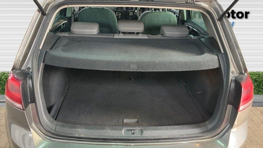 Used Volkswagen Golf 2014 for sale - 77187884: Photo 5