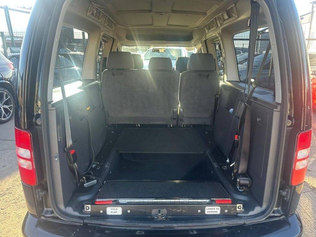 Used Volkswagen Caddy Maxi Life 2014 for sale - 77080354: Photo 15
