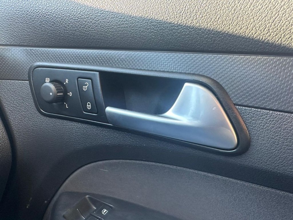 Used Volkswagen Caddy Maxi Life 2014 for sale - 77080354: Photo 24