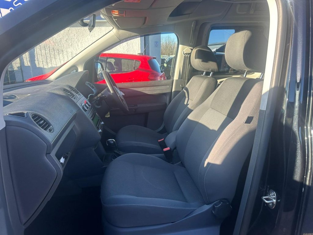 Used Volkswagen Caddy Maxi Life 2014 for sale - 77080354: Photo 27