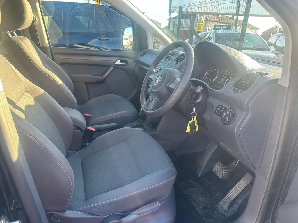 Used Volkswagen Caddy Maxi Life 2014 for sale - 77080354: Photo 30