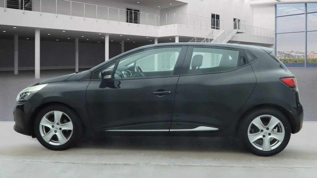 Used Renault Clio 2013 for sale - 76535761: Photo 6