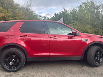 Used Land Rover Discovery Sport 2016 for sale - 75798808: Photo