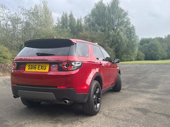 Used Land Rover Discovery Sport 2016 for sale - 75798808: Photo