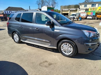 Used Ssangyong Turismo 2015 for sale - 79196984: Photo