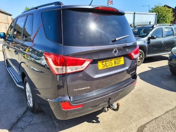 Used Ssangyong Turismo 2015 for sale - 79196984: Photo