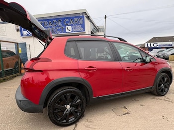 Used Peugeot 2008 2017 for sale - 79197219: Photo