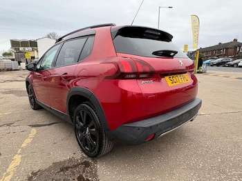 Used Peugeot 2008 2017 for sale - 79197219: Photo
