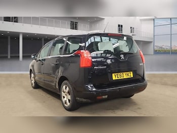 Used Peugeot 5008 2010 for sale - 75566892: Photo
