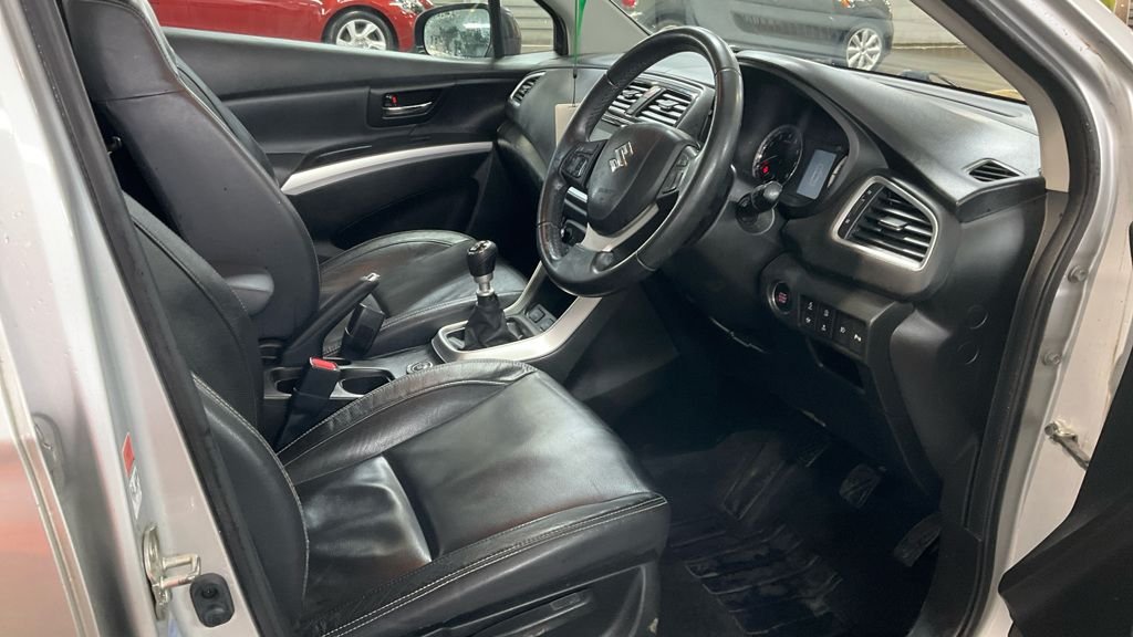 Used Suzuki SX4 S-Cross 2017 for sale - 77089366: Photo 9