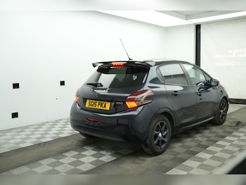 Used Peugeot 208 2015 for sale - 79059293: Photo