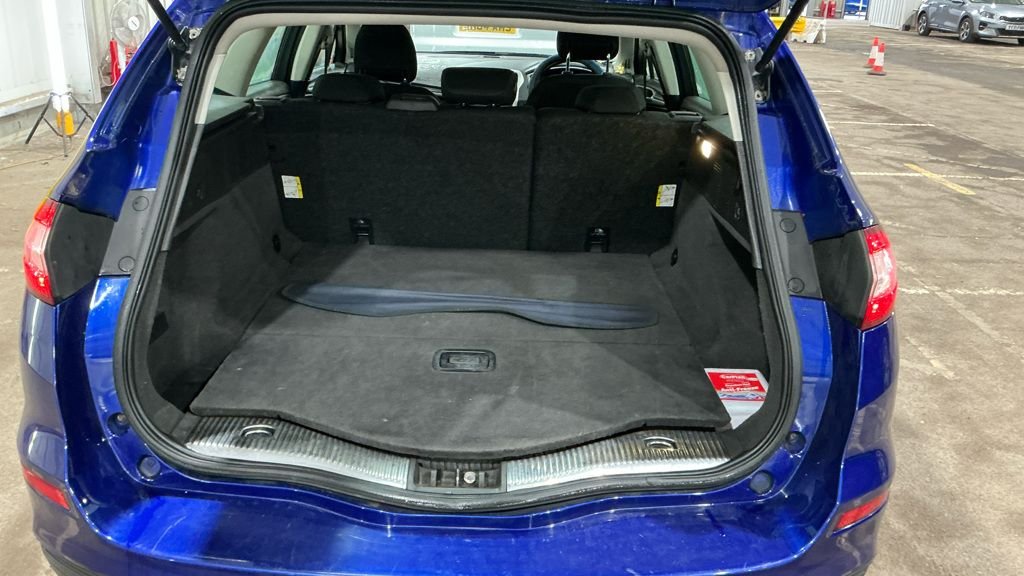 Used Ford Mondeo 2015 for sale - 77053647: Photo 10