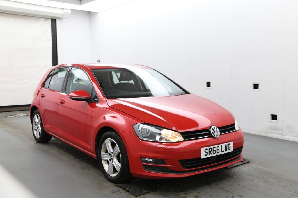 Used Volkswagen Golf 2017 for sale - 77594155: Photo 2