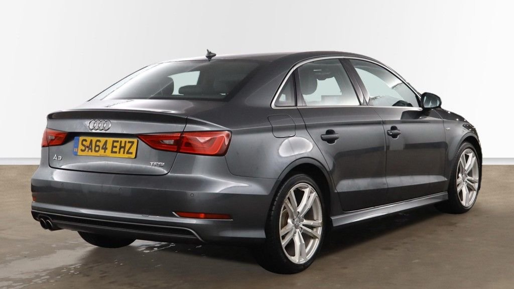 Used Audi A3 2014 for sale - 76867879: Photo 4