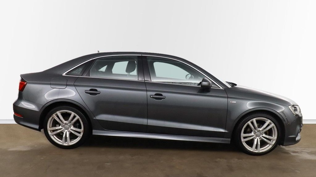 Used Audi A3 2014 for sale - 76867879: Photo 5