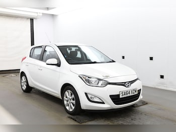Used Hyundai i20 2014 for sale - 78372333: Photo