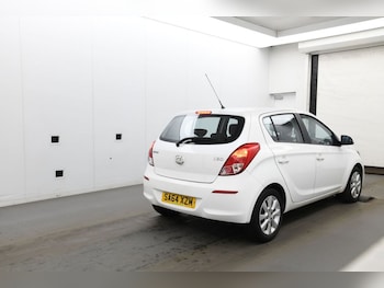 Used Hyundai i20 2014 for sale - 78372333: Photo