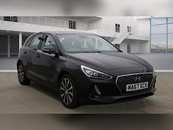 2017 (67) - 1.6 CRDi SE Nav 5dr