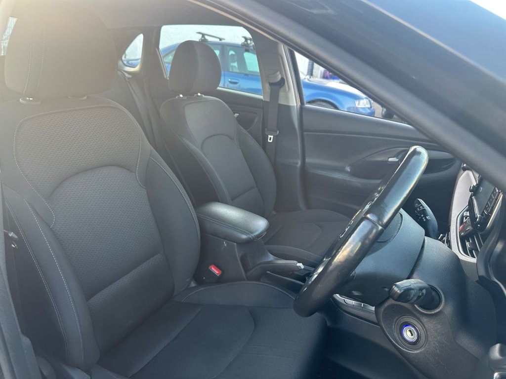 Used Hyundai i30 2017 for sale - 76367892: Photo 20