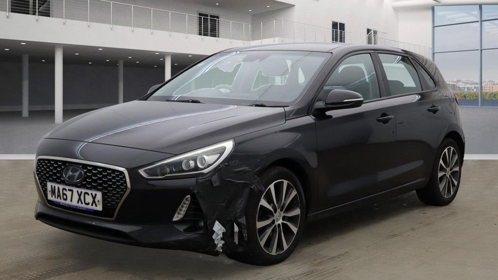 Used Hyundai i30 2017 for sale - 76367892: Photo 6