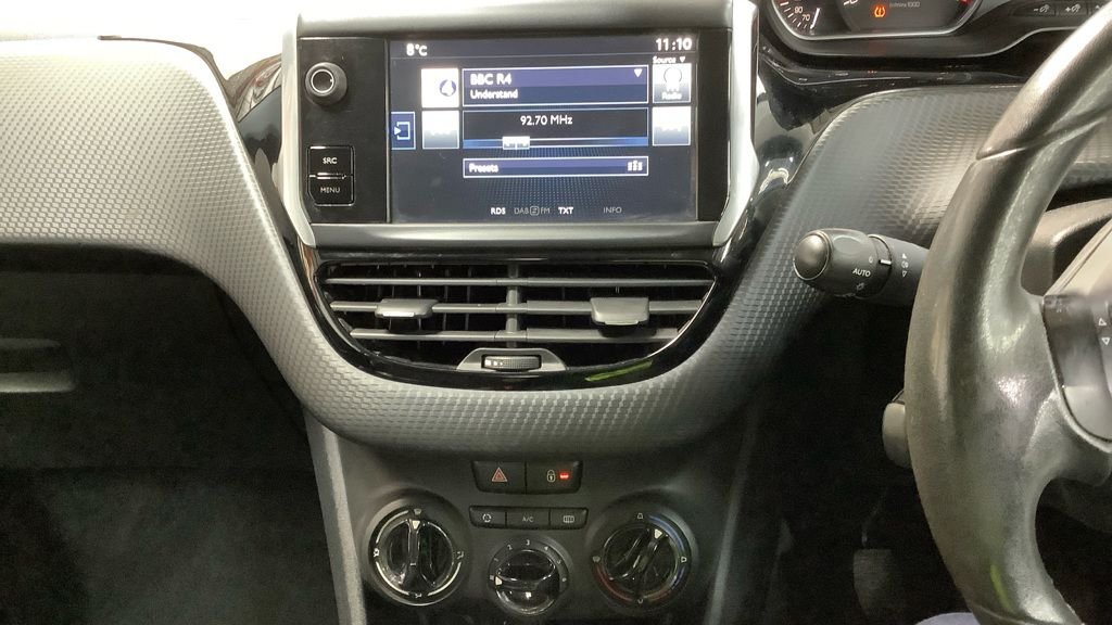 Used Peugeot 208 2015 for sale - 77937055: Photo 12